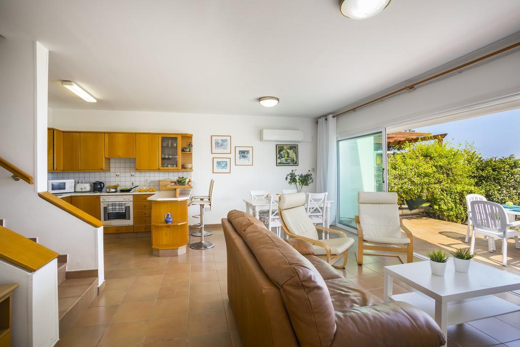 Protaras Beachfront Sirina Lina Suite 帕拉利米尼 外观 照片