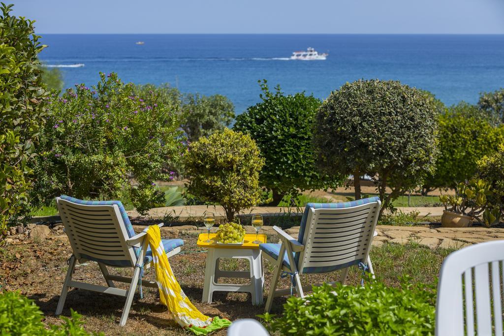 Protaras Beachfront Sirina Lina Suite 帕拉利米尼 外观 照片