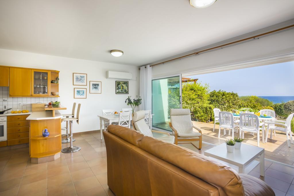 Protaras Beachfront Sirina Lina Suite 帕拉利米尼 外观 照片