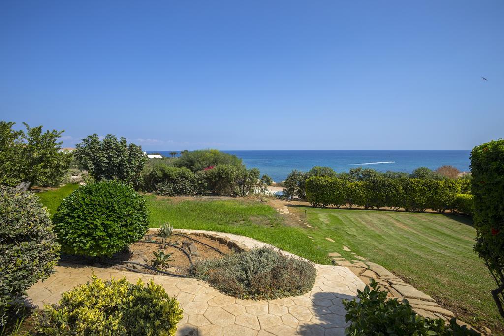 Protaras Beachfront Sirina Lina Suite 帕拉利米尼 外观 照片