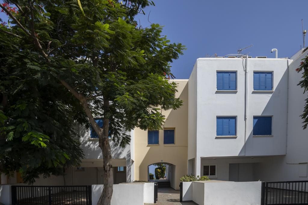 Protaras Beachfront Sirina Lina Suite 帕拉利米尼 外观 照片