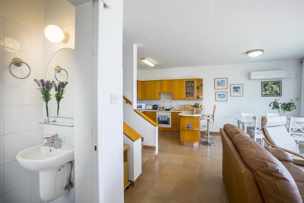 Protaras Beachfront Sirina Lina Suite 帕拉利米尼 外观 照片